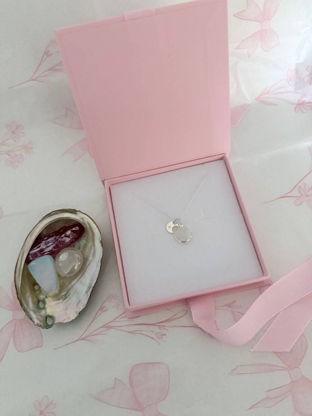 🤍 New Whispering Wishes Necklace 🤍