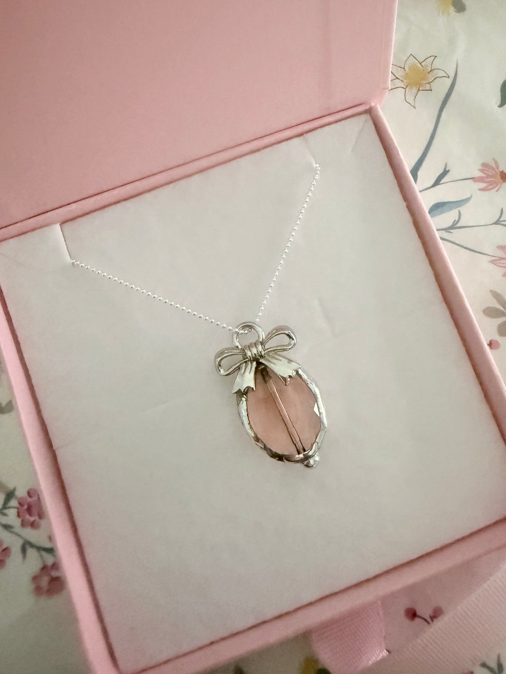 💖 New Victoria Rose Bow Necklace 💖