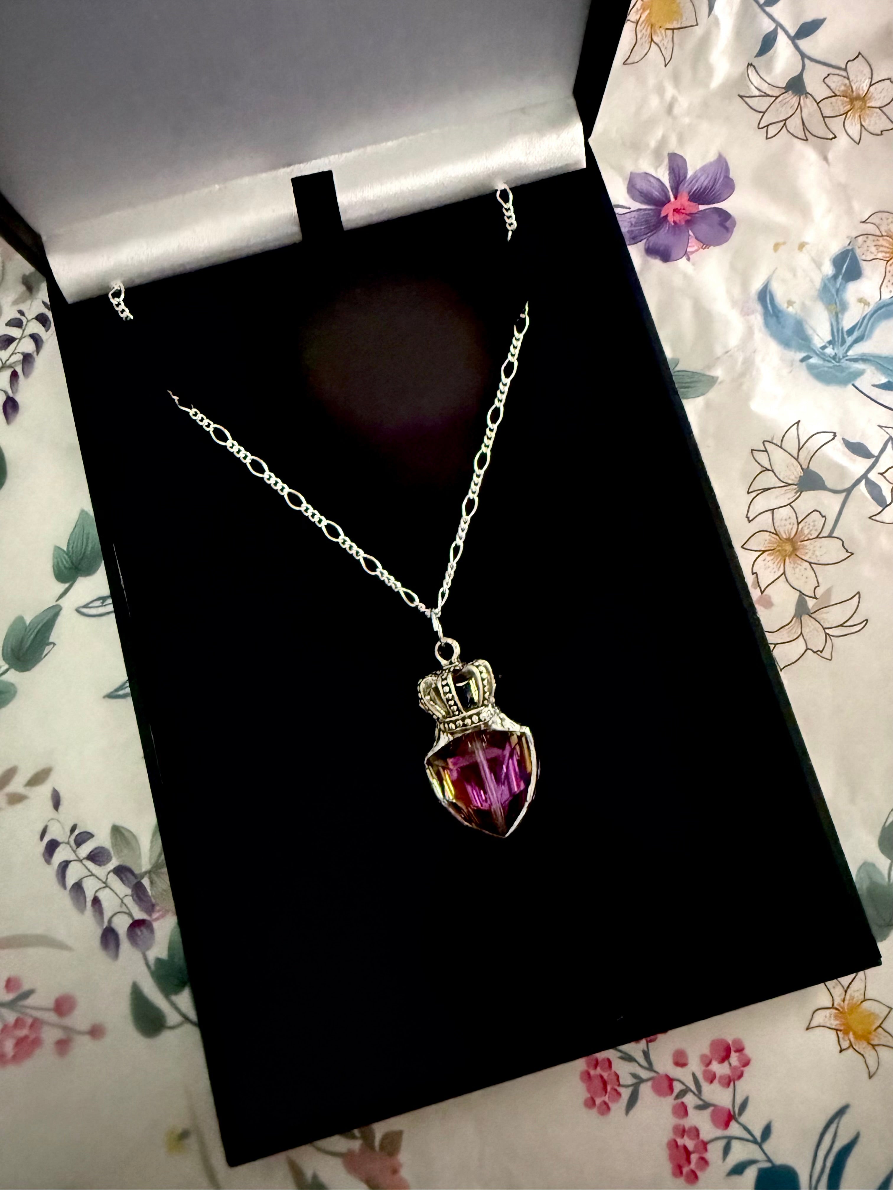 💜 New Crown Necklace 💜