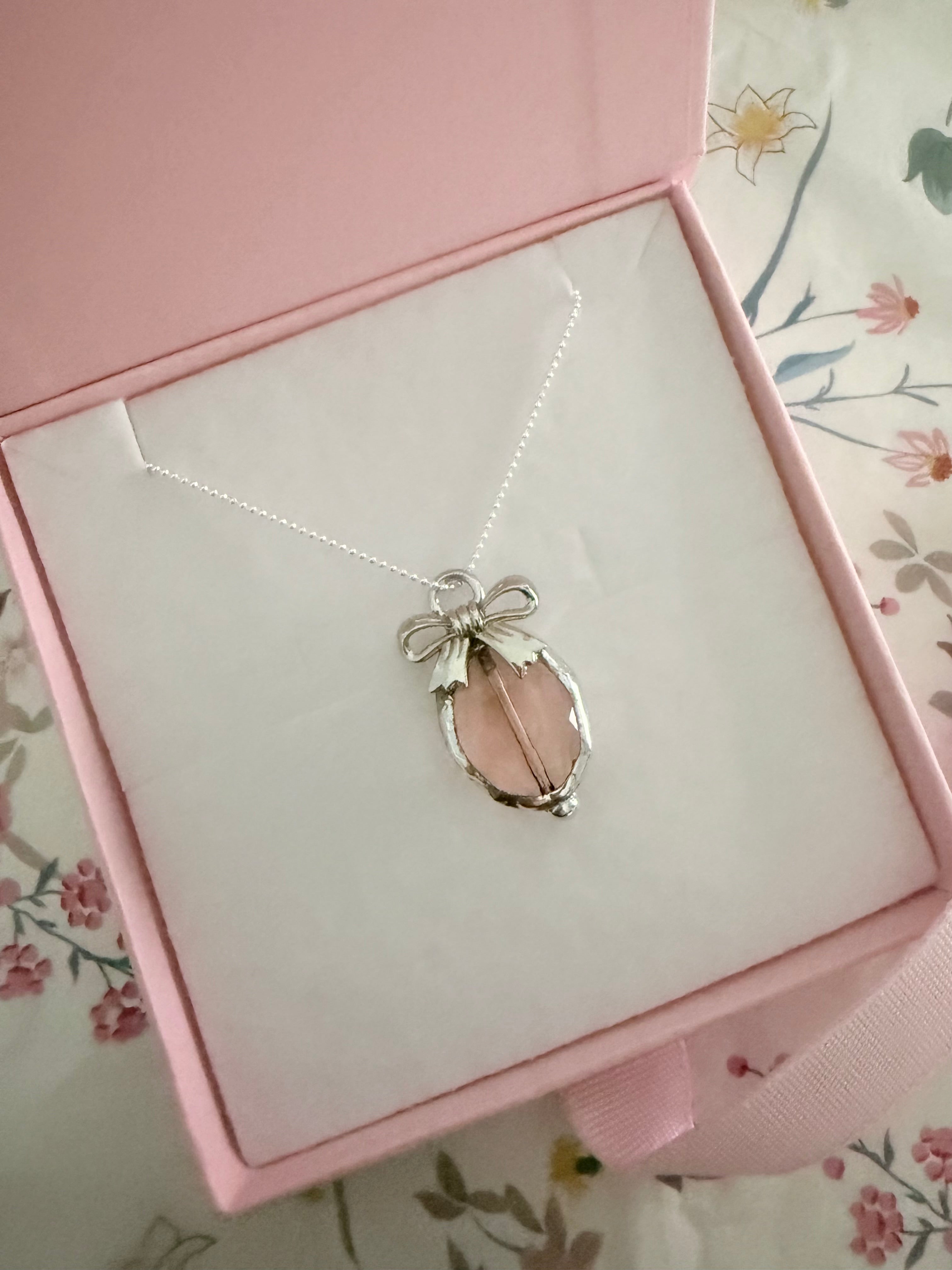 💖 New Victoria Rose Bow Necklace 💖